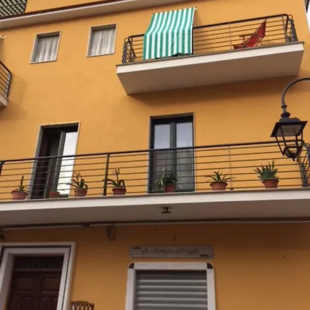 La Punta Della Signora Apartment